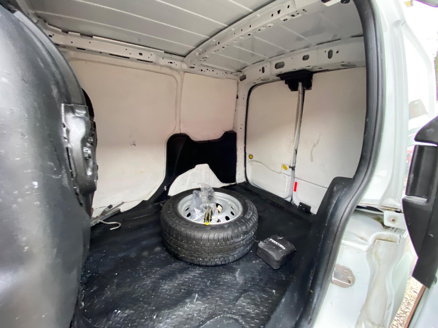 Used Ford Transit Connect 2016 for sale - 76996304: Photo 9