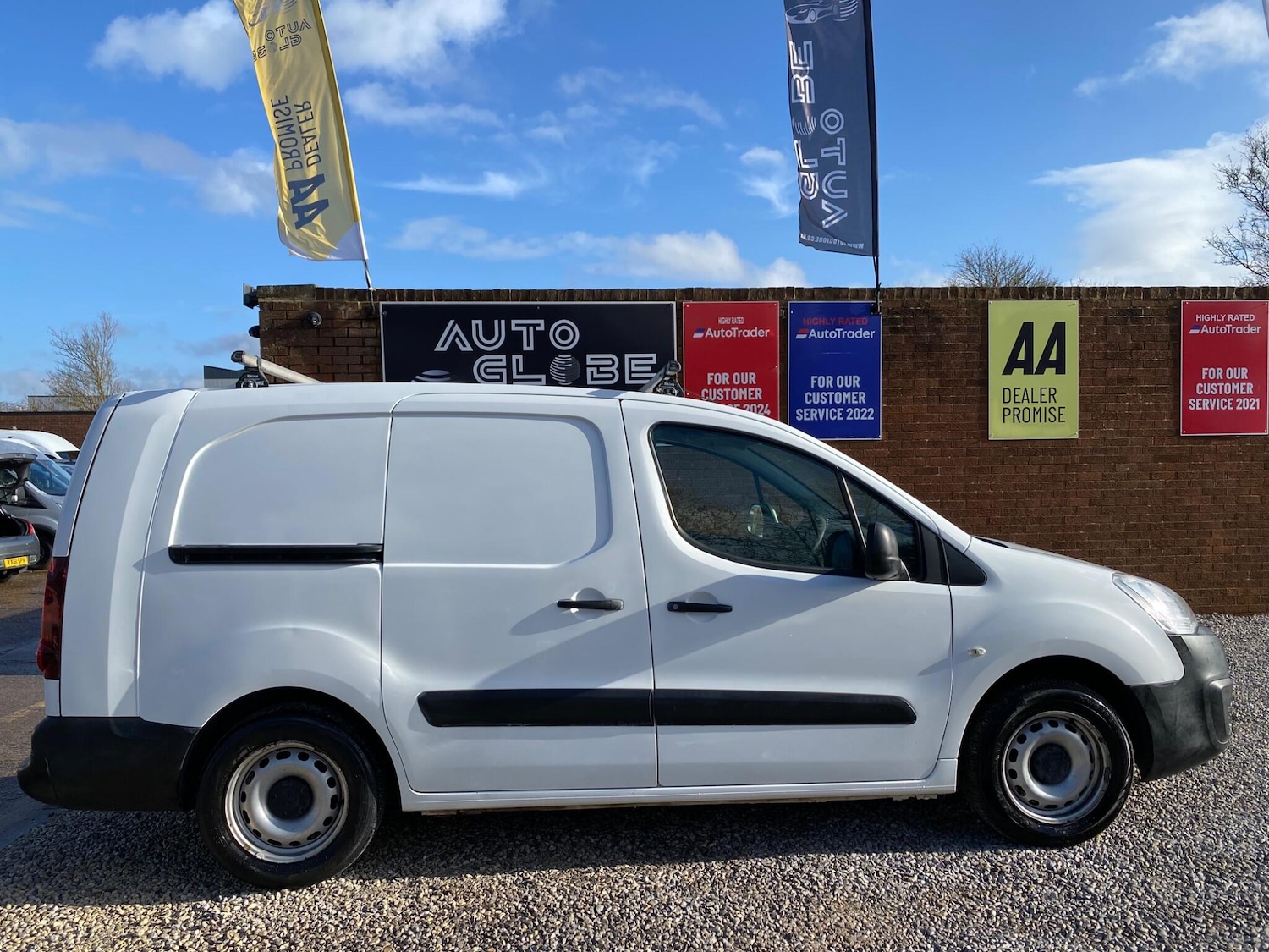 Used Peugeot Partner 2016 for sale - 77377531: Photo 11