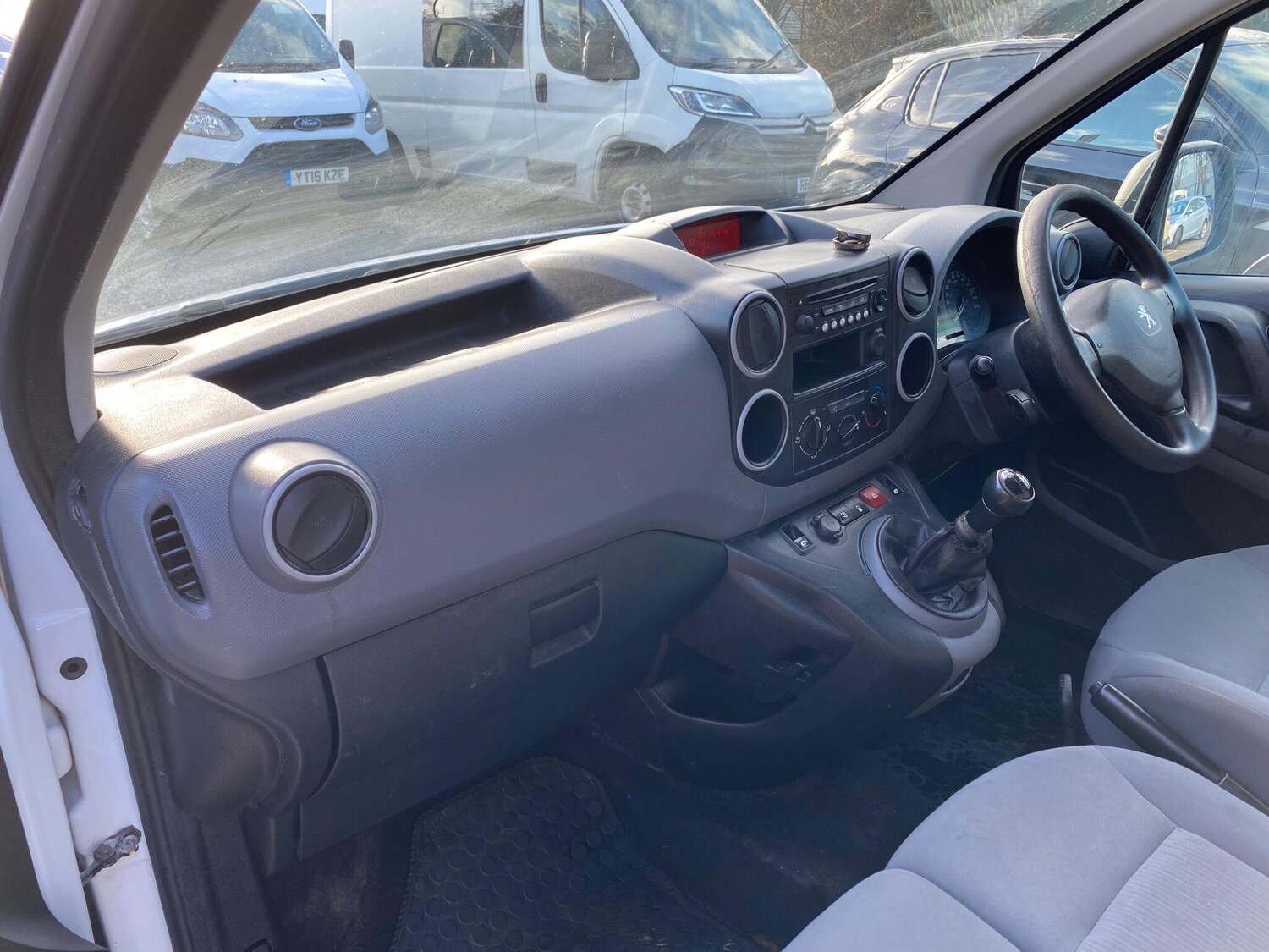 Used Peugeot Partner 2016 for sale - 77377531: Photo 46