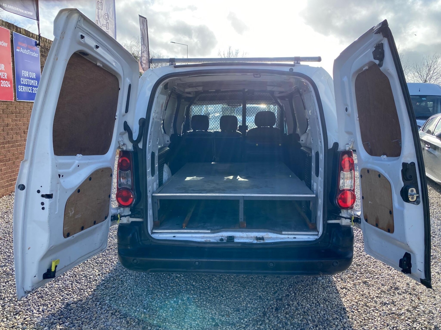 Used Peugeot Partner 2016 for sale - 77377531: Photo 5