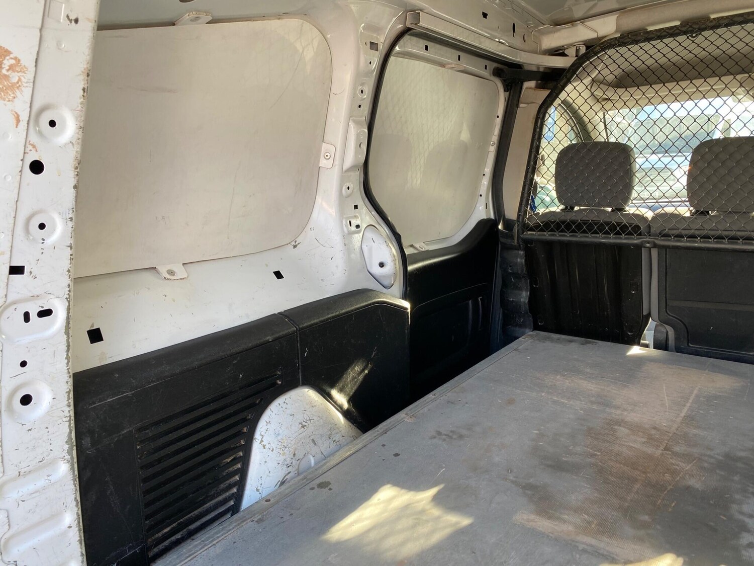 Used Peugeot Partner 2016 for sale - 77377531: Photo 58