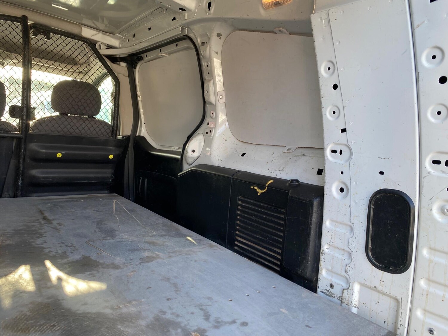 Used Peugeot Partner 2016 for sale - 77377531: Photo 59