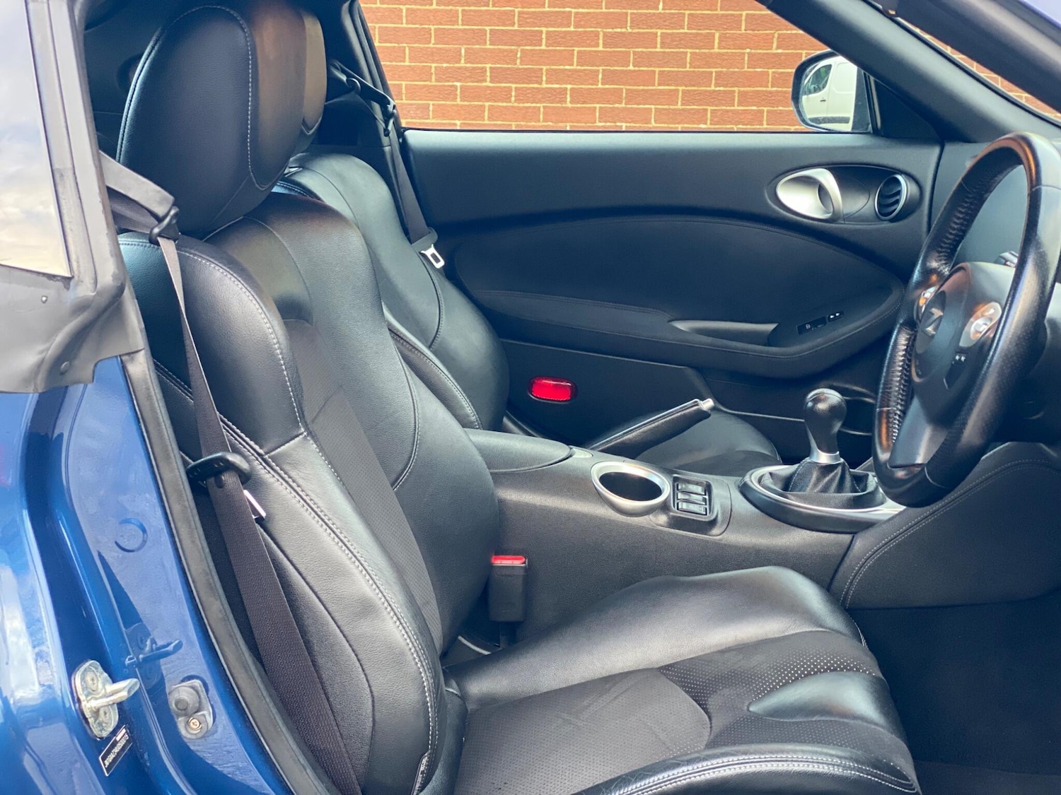 Used Nissan 370 Z 2013 for sale - 76388582: Photo 48