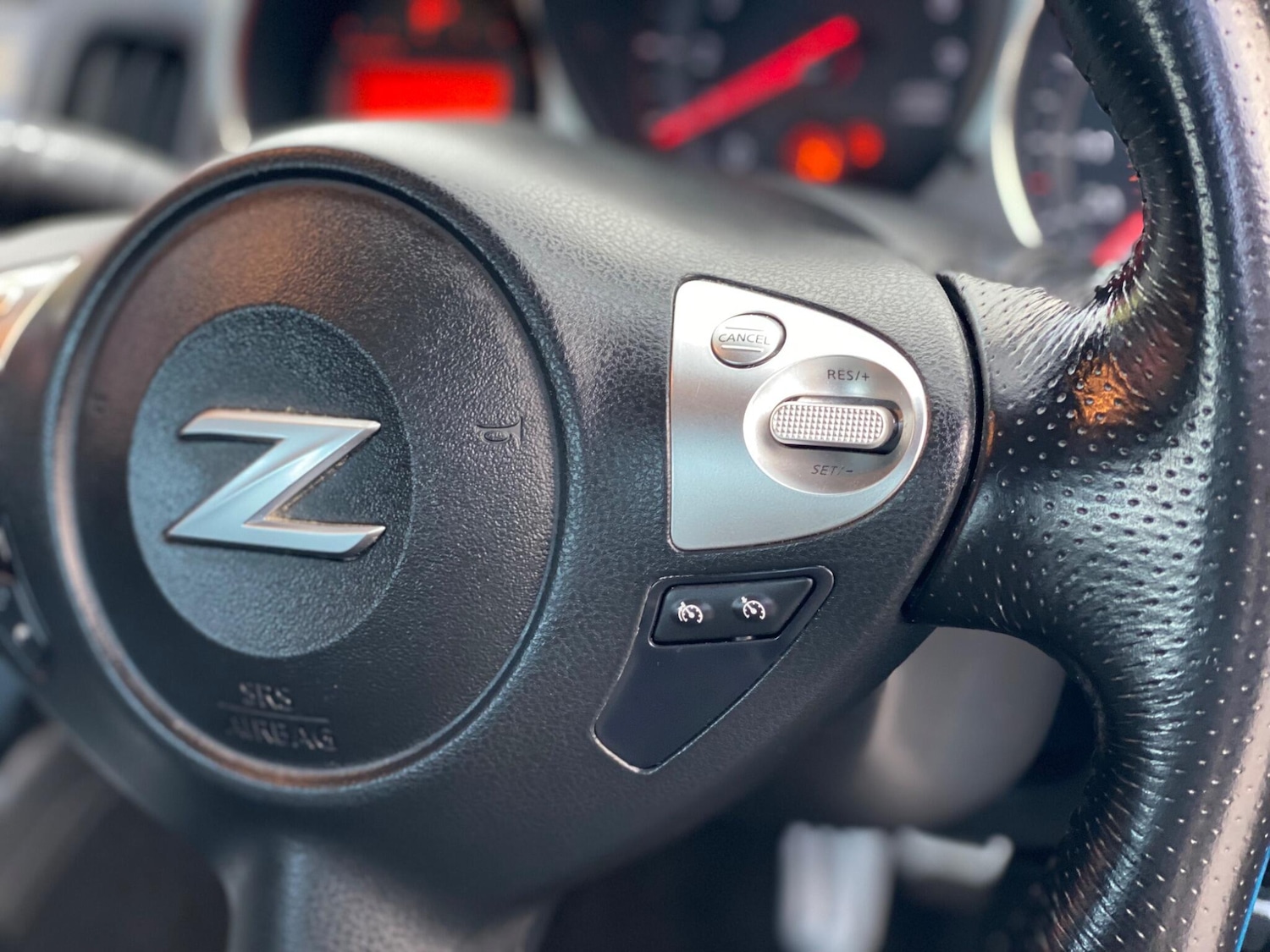 Used Nissan 370 Z 2013 for sale - 76388582: Photo 51