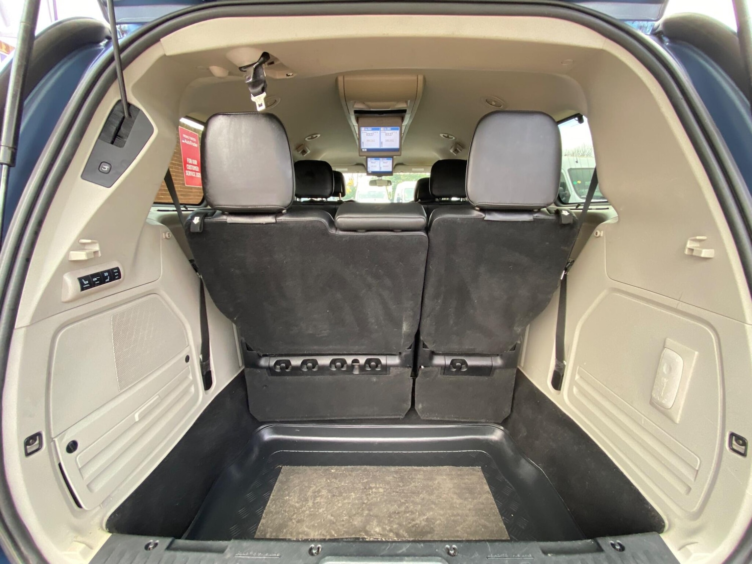 Used Chrysler Grand Voyager 2012 for sale - 76994990: Photo 30