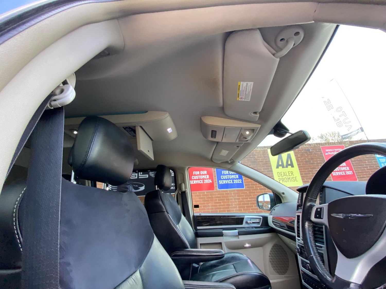 Used Chrysler Grand Voyager 2012 for sale - 76994990: Photo 32