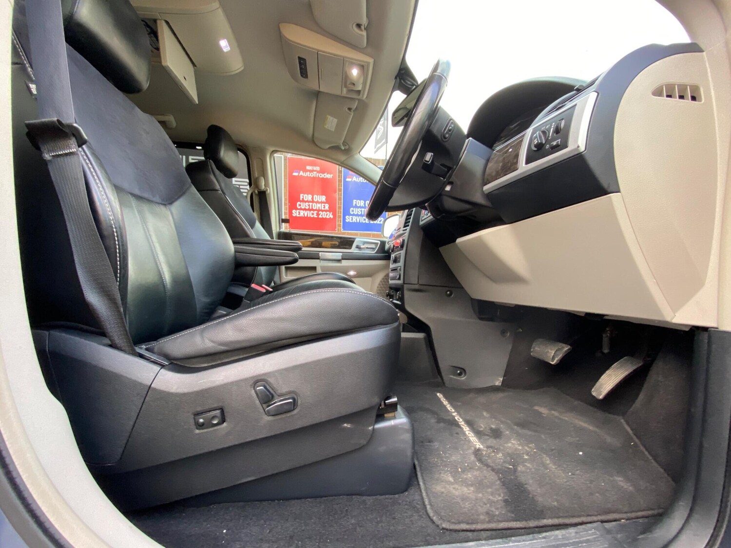 Used Chrysler Grand Voyager 2012 for sale - 76994990: Photo 35