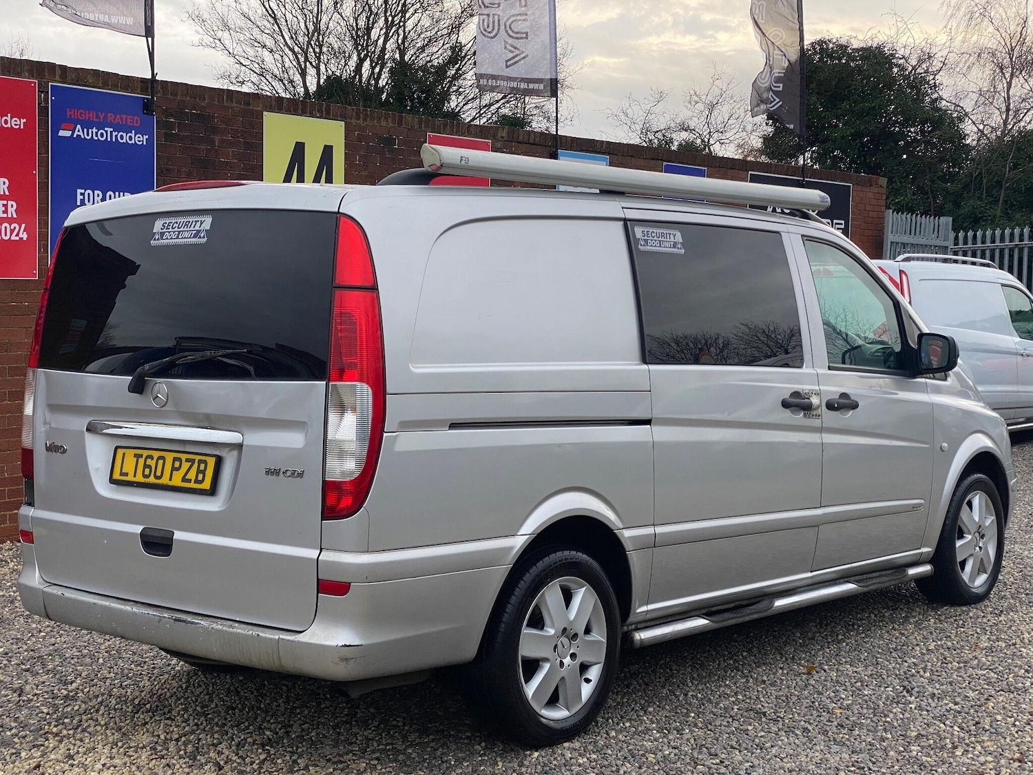 Used Mercedes-Benz Vito 2010 for sale - 76865400: Photo 4