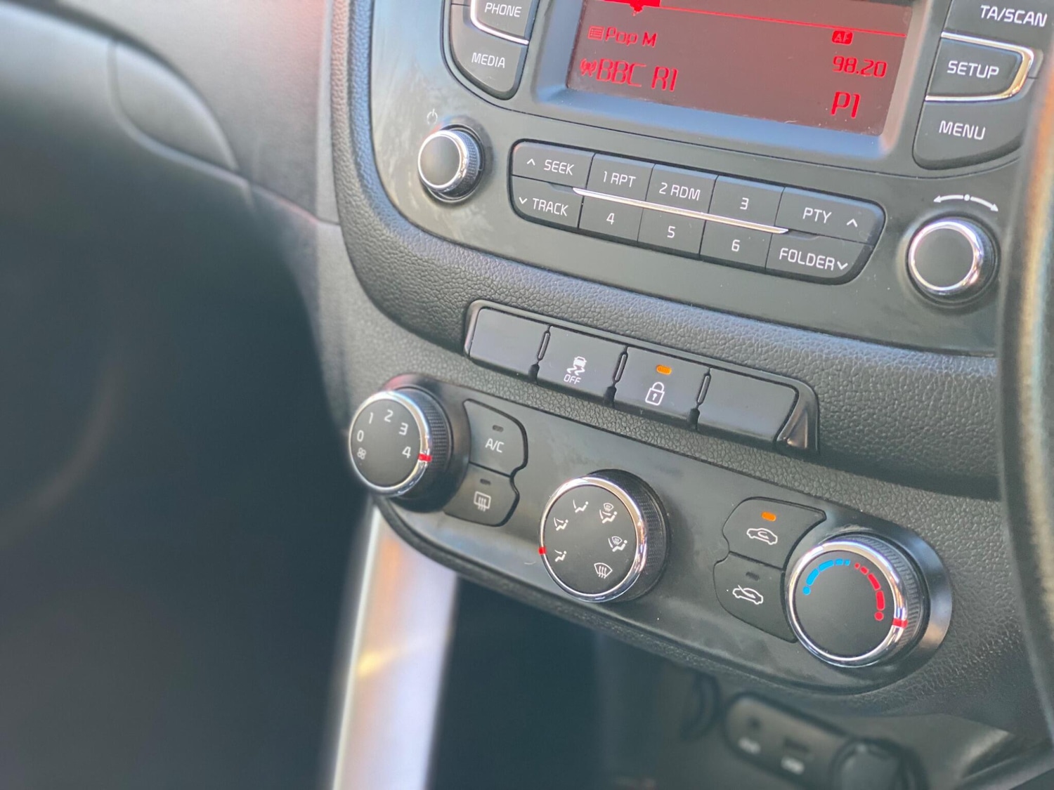 Used Kia Ceed 2015 for sale - 76759529: Photo 22