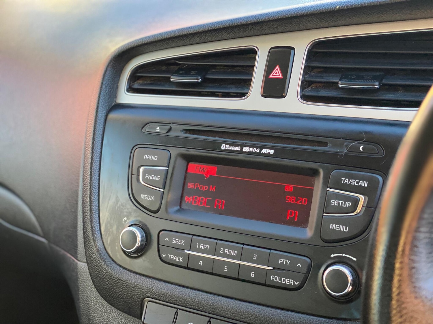 Used Kia Ceed 2015 for sale - 76759529: Photo 24