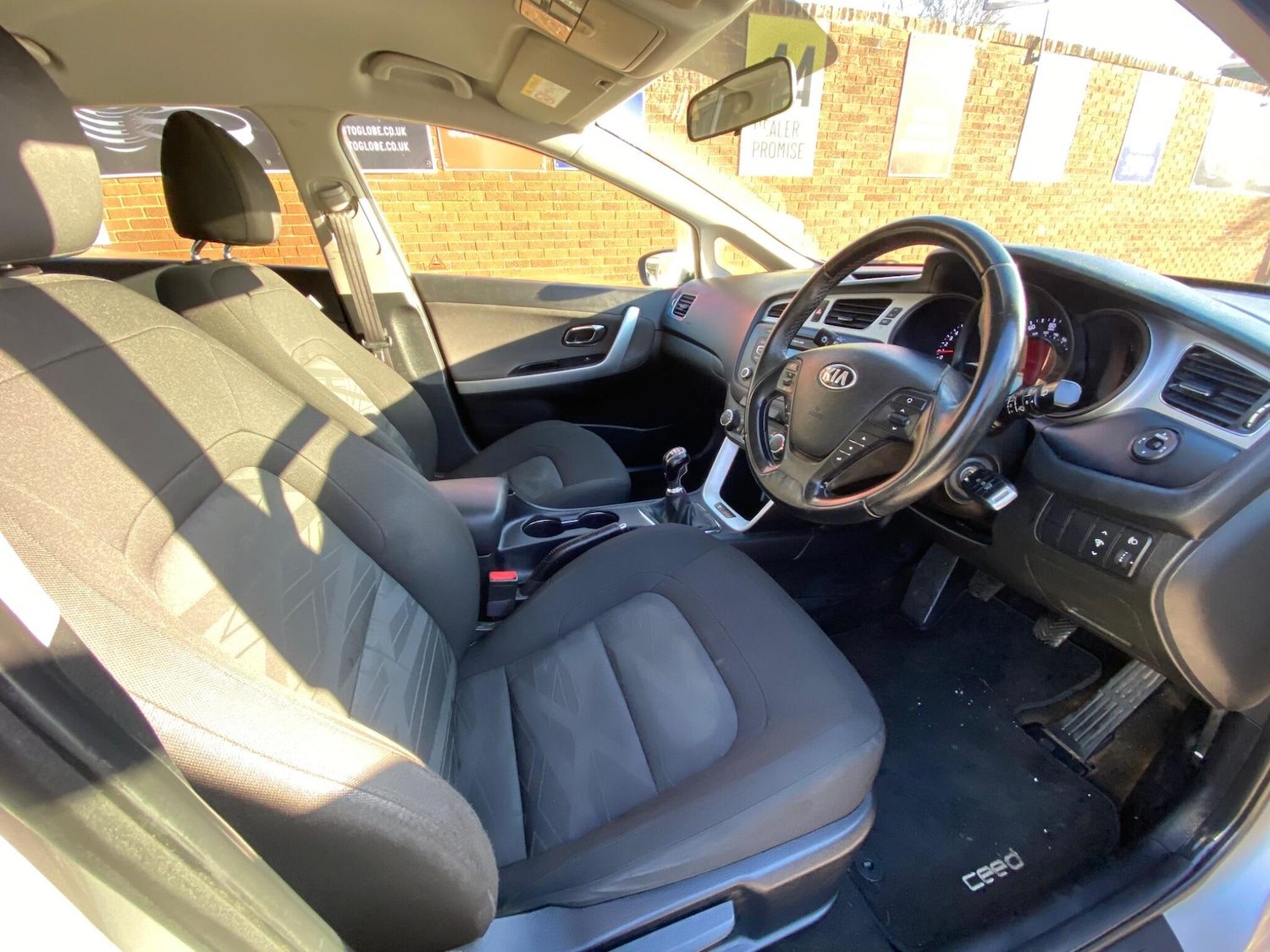 Used Kia Ceed 2015 for sale - 76759529: Photo 8