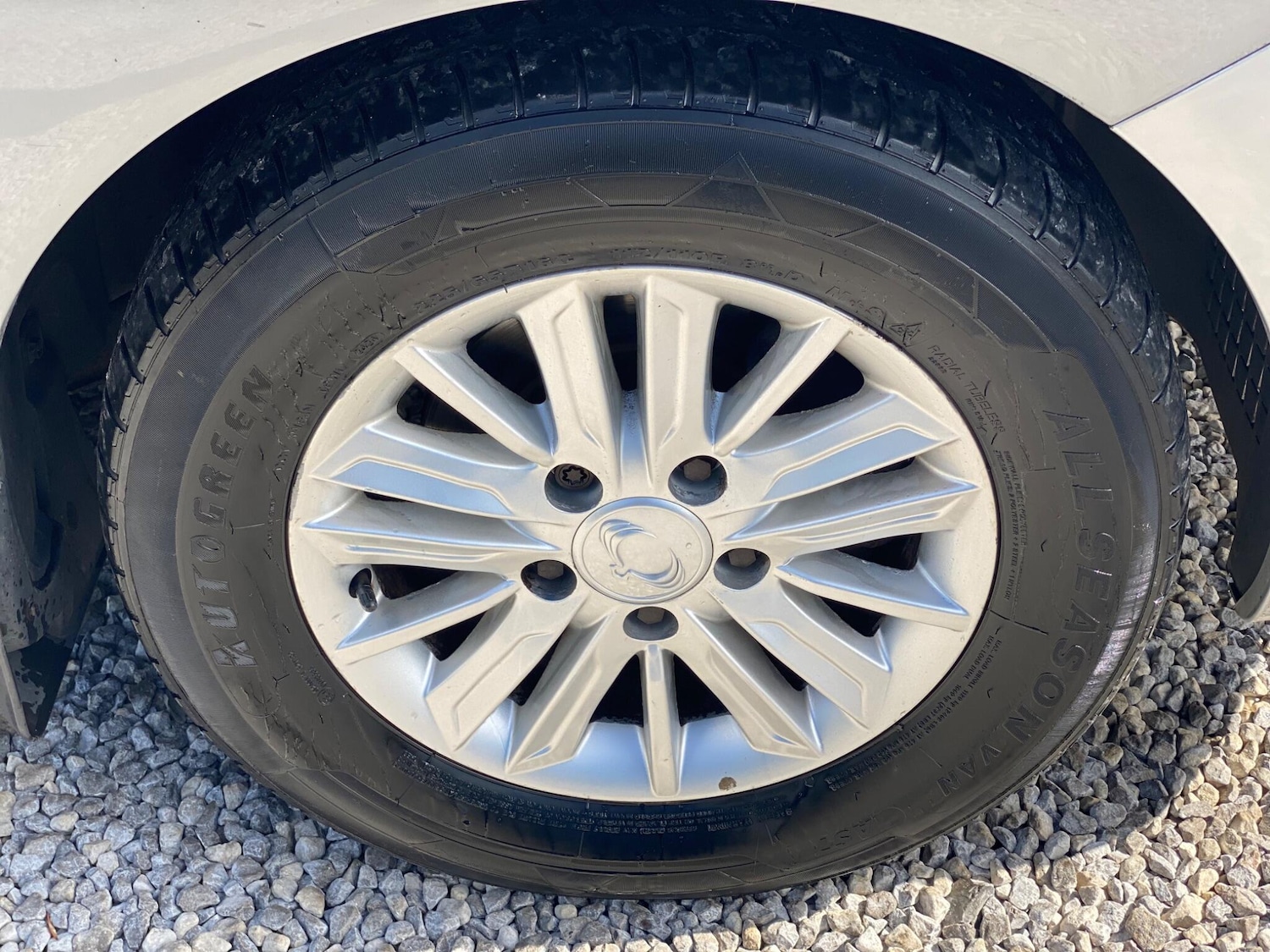 Used Ssangyong Turismo 2016 for sale - 76990267: Photo 64