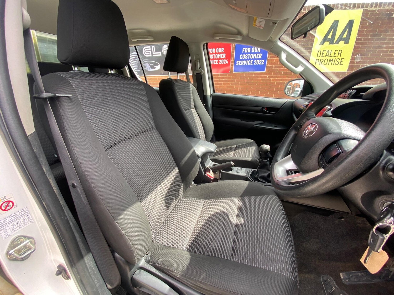 Used Toyota Hilux 2018 for sale - 76989481: Photo 31