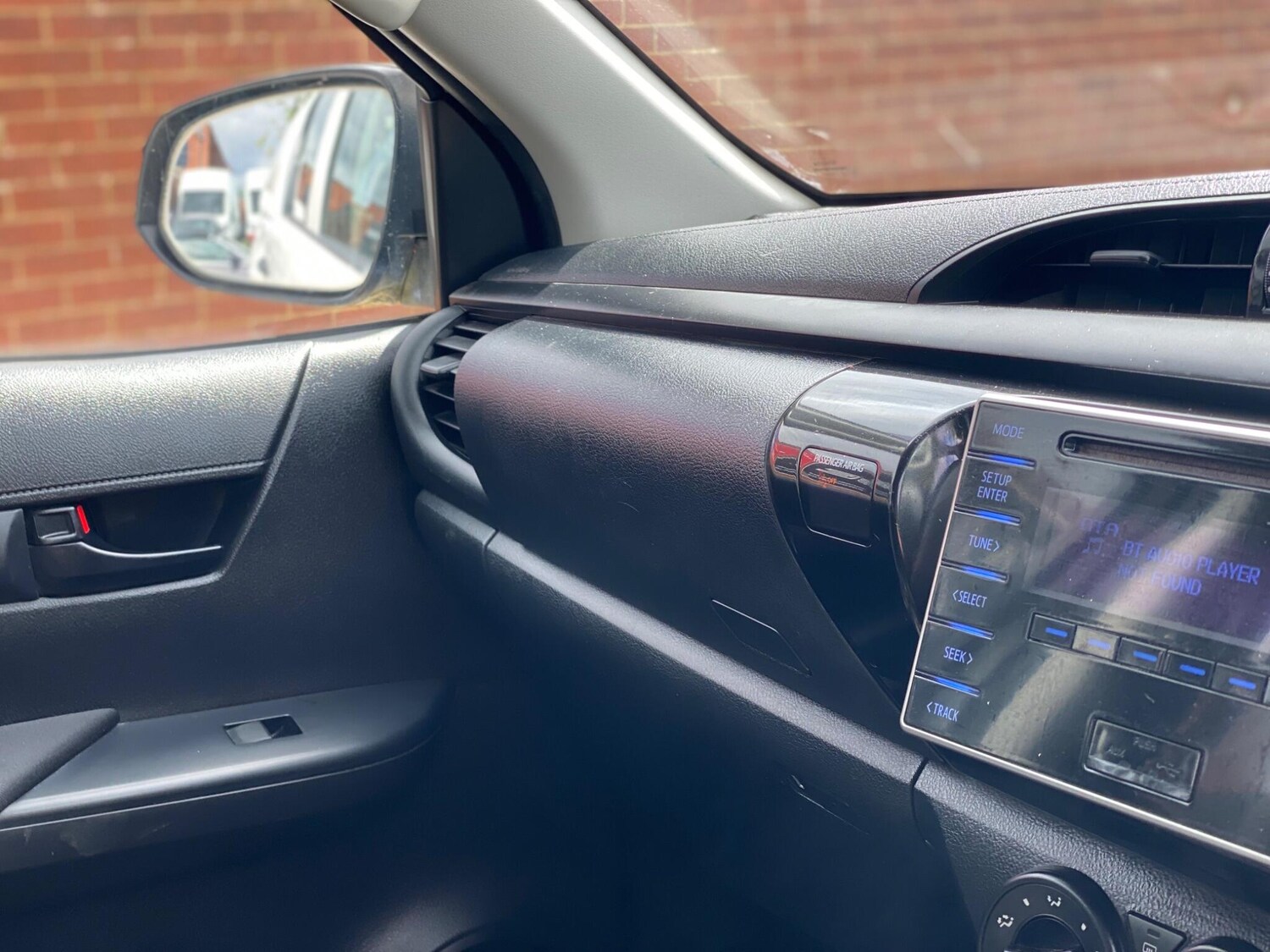 Used Toyota Hilux 2018 for sale - 76989481: Photo 36