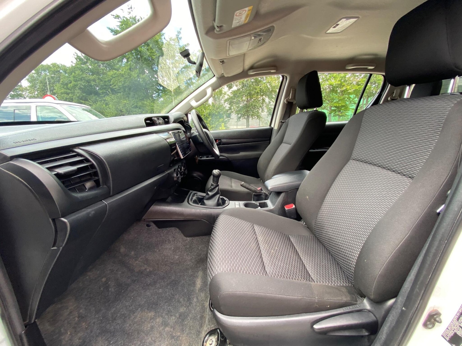 Used Toyota Hilux 2018 for sale - 76989481: Photo 45