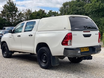 Used Toyota Hilux 2018 for sale - 76989481: Photo