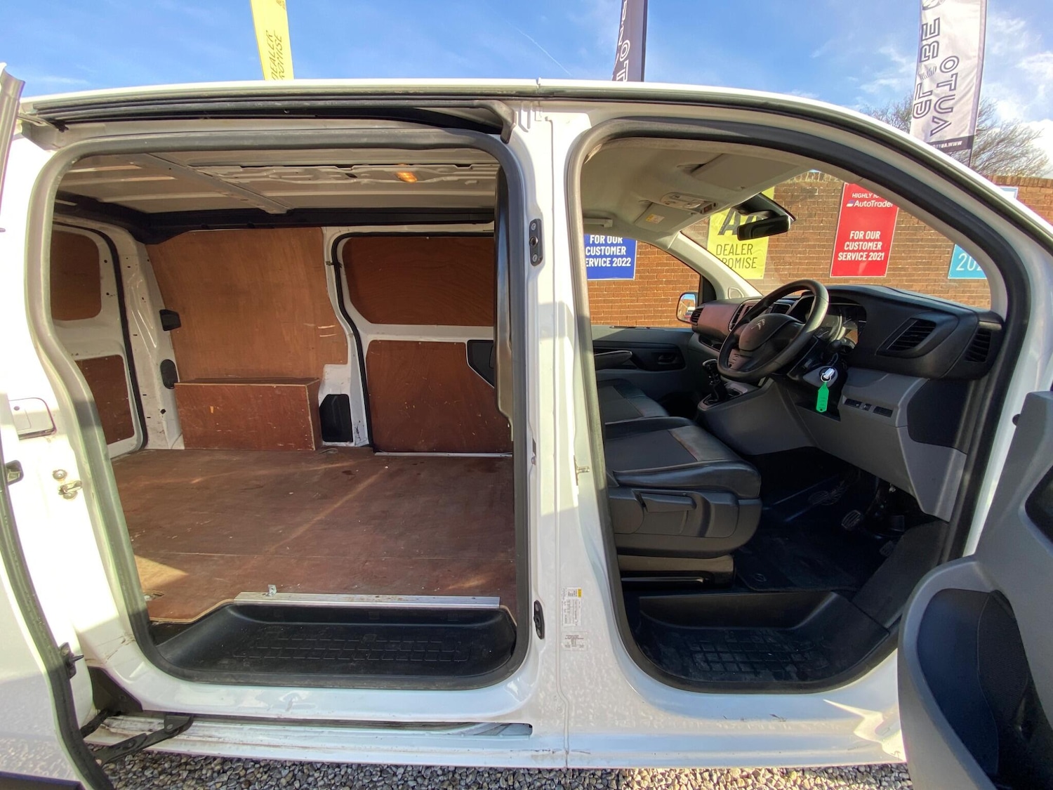 Used Citroen Dispatch 2019 for sale - 76572525: Photo 18