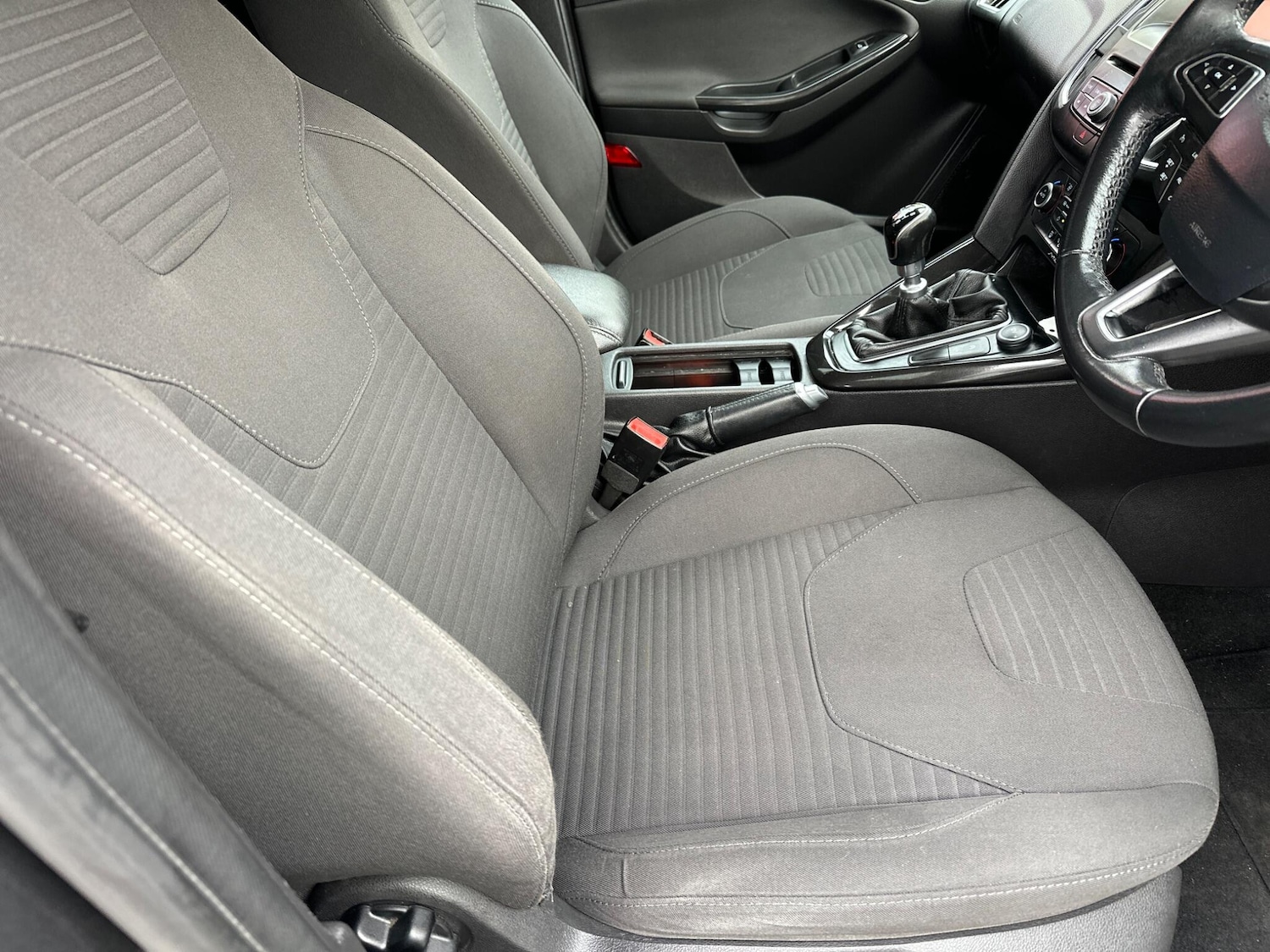 Used Ford Focus 2015 for sale - 77993785: Photo 31