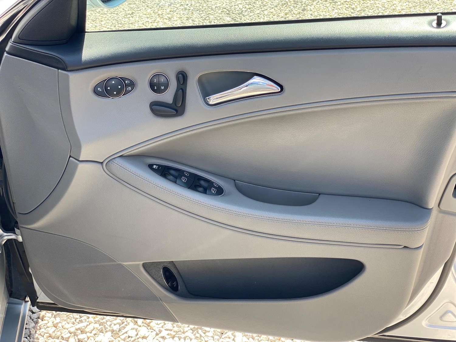 Used Mercedes-Benz CLS 2006 for sale - 77001158: Photo 40