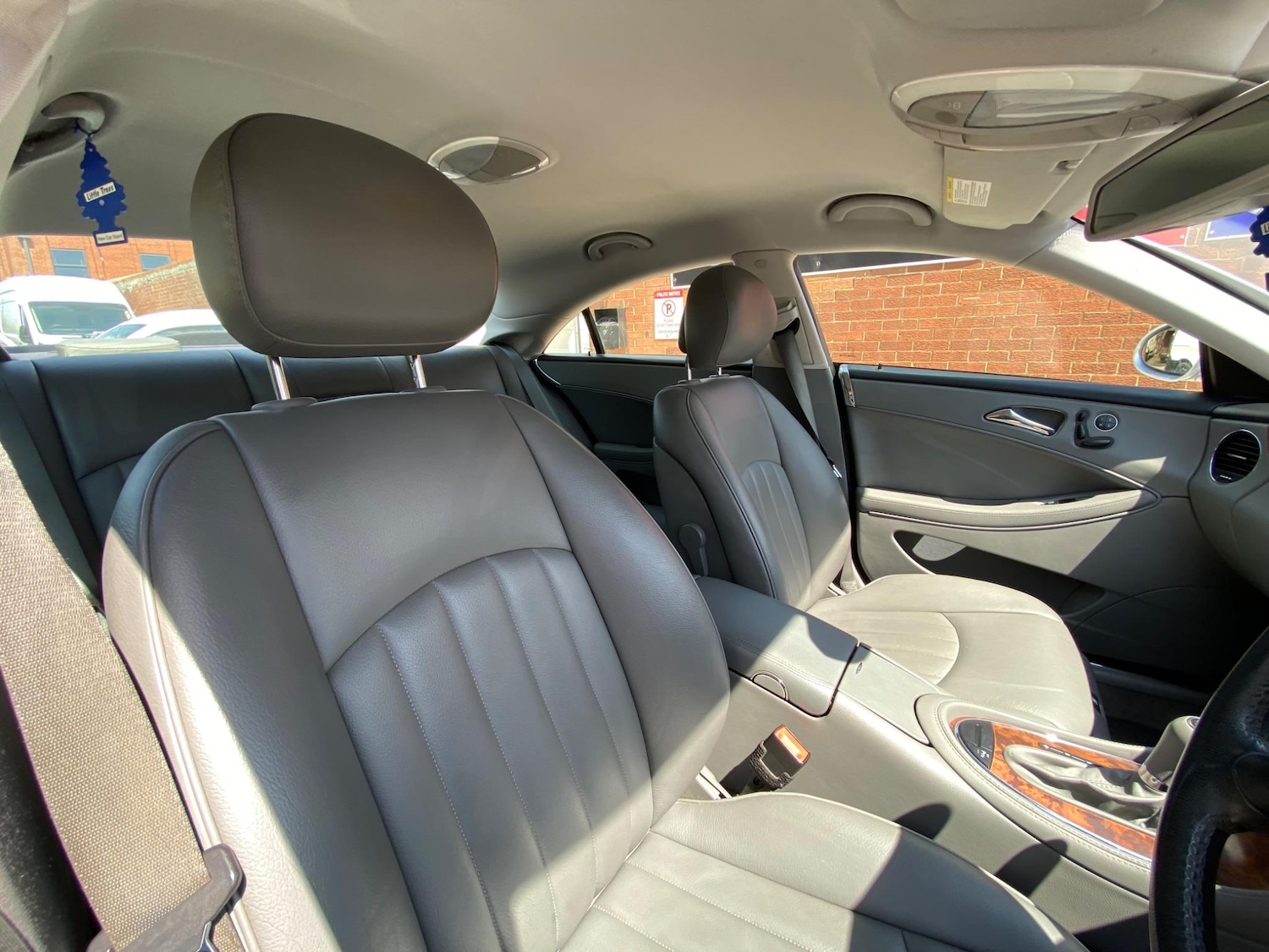 Used Mercedes-Benz CLS 2006 for sale - 77001158: Photo 8