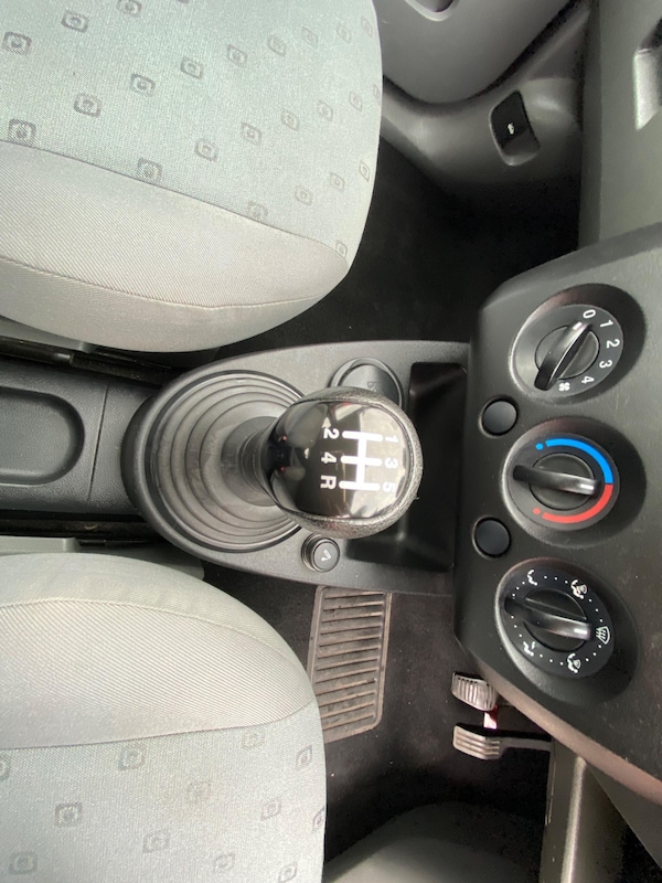 Used Ford Fiesta 2002 for sale - 76190087: Photo 43