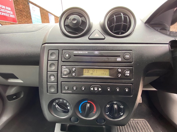 Used Ford Fiesta 2002 for sale - 76190087: Photo 52