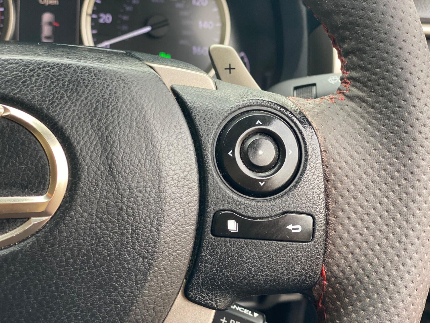 Used Lexus IS 2014 for sale - 76307054: Photo 44