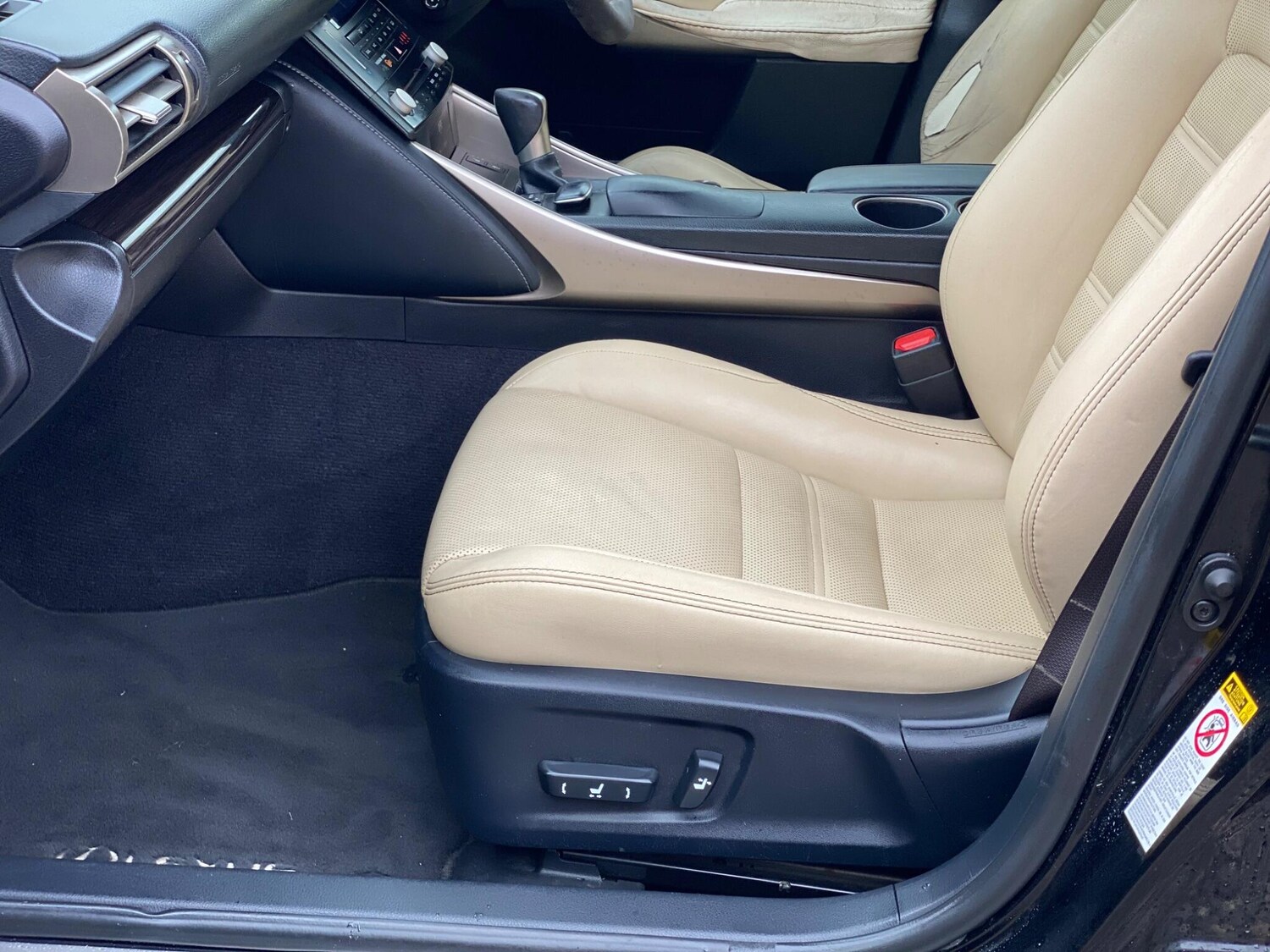 Used Lexus IS 2014 for sale - 76307054: Photo 64