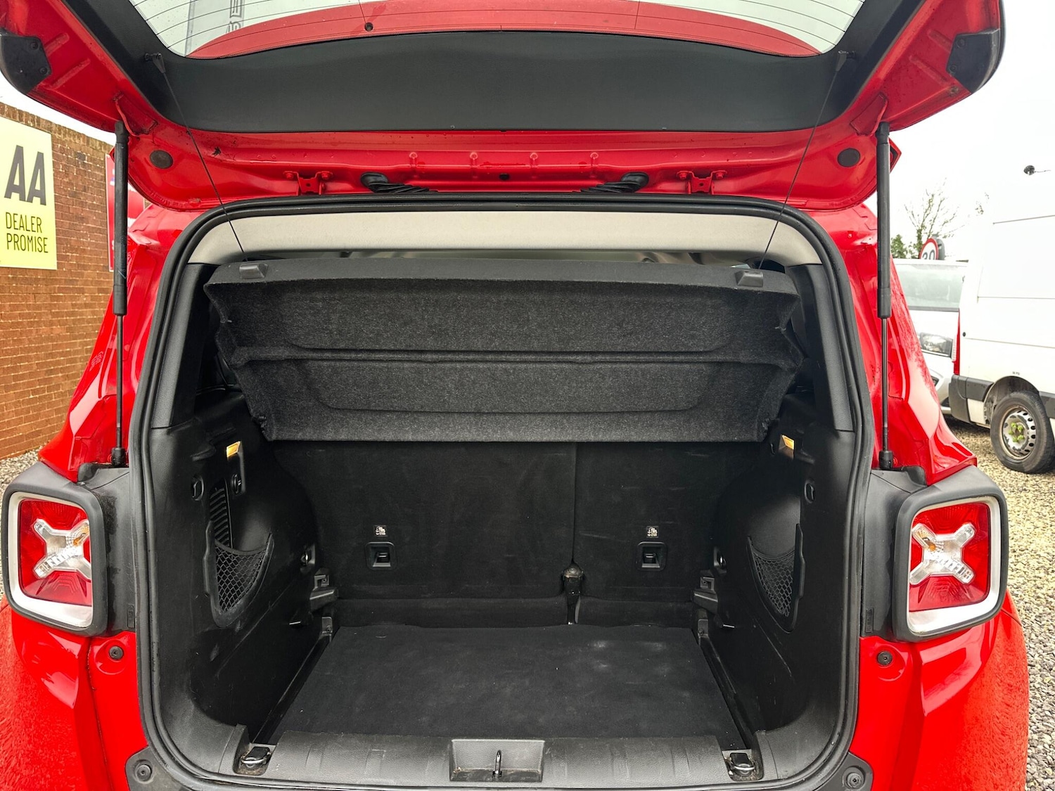 Used Jeep Renegade 2016 for sale - 77345663: Photo 10