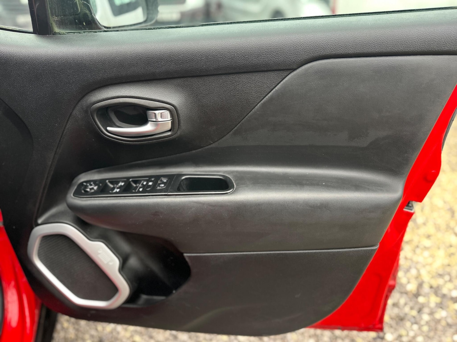 Used Jeep Renegade 2016 for sale - 77345663: Photo 28