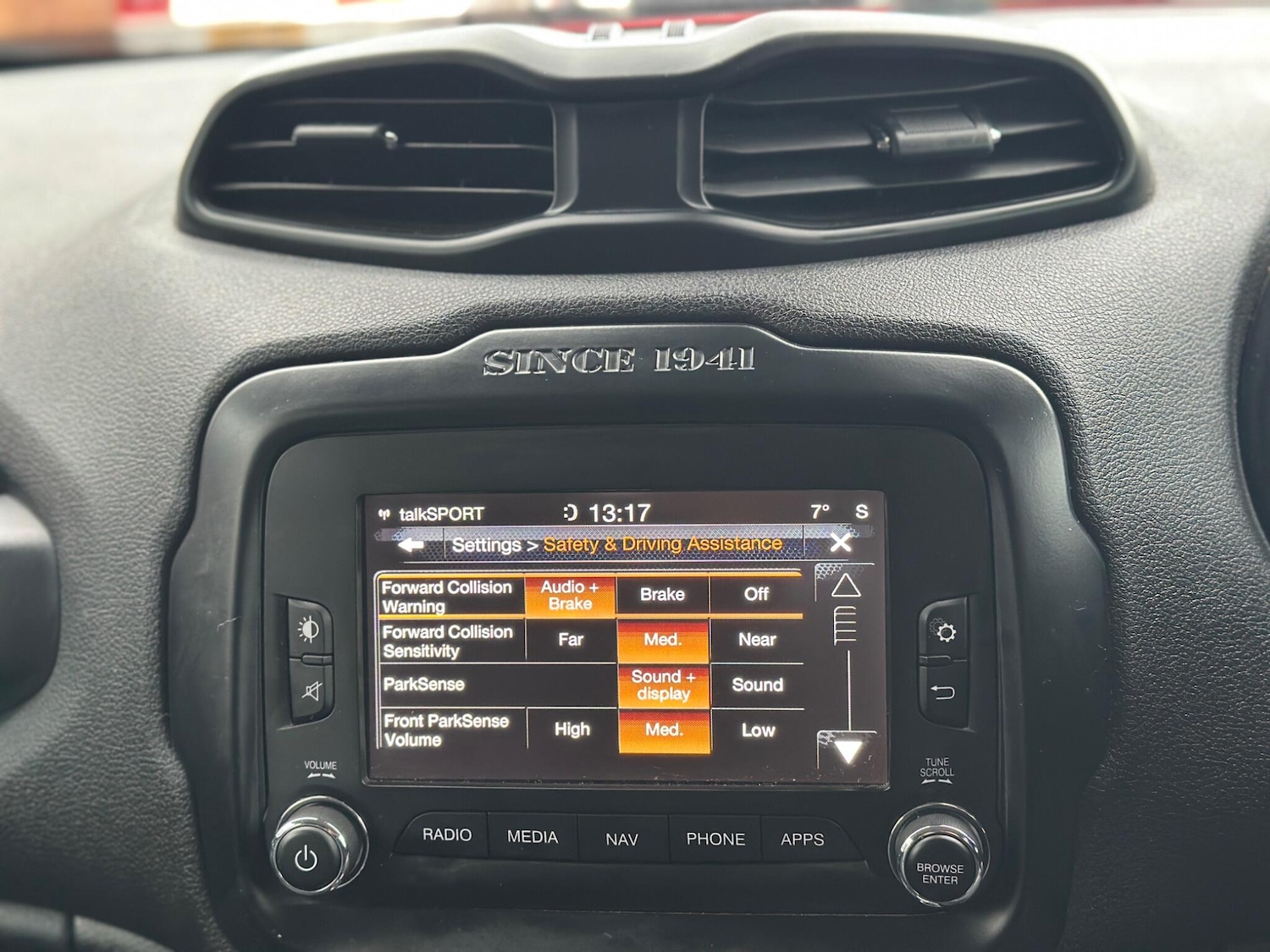 Used Jeep Renegade 2016 for sale - 77345663: Photo 53