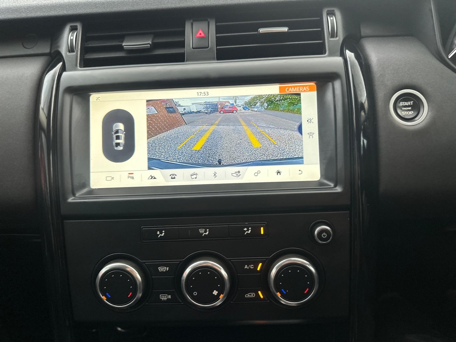 Used Land Rover Discovery 2019 for sale - 76995632: Photo 10