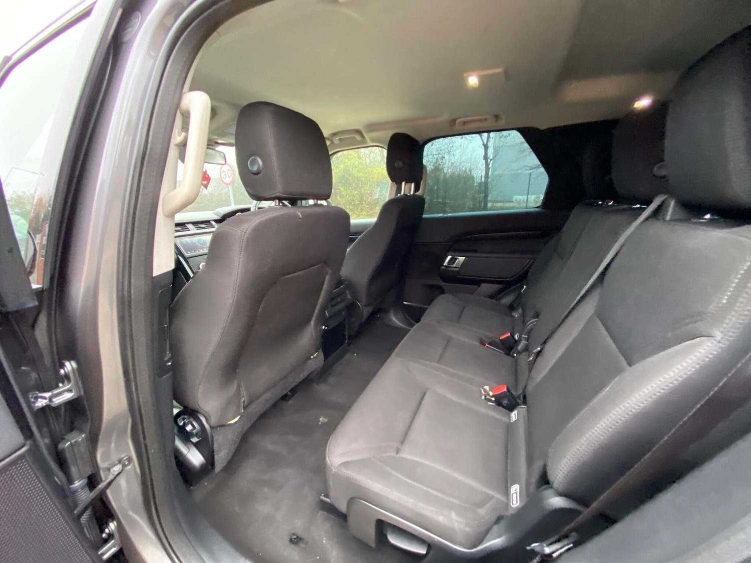 Used Land Rover Discovery 2019 for sale - 76995632: Photo 12