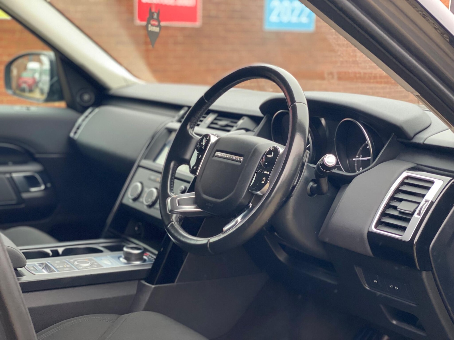 Used Land Rover Discovery 2019 for sale - 76995632: Photo 20