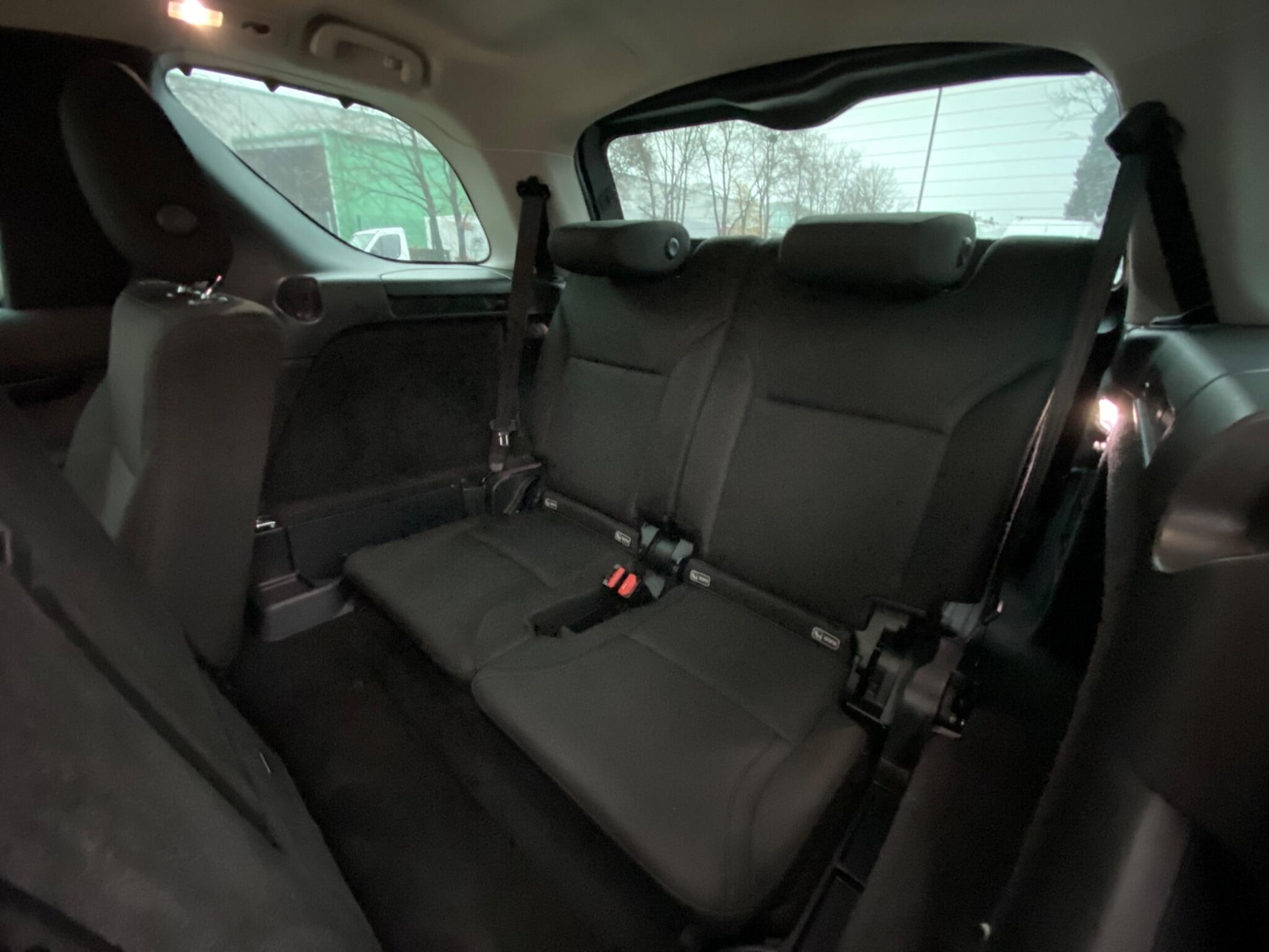 Used Land Rover Discovery 2019 for sale - 76995632: Photo 33