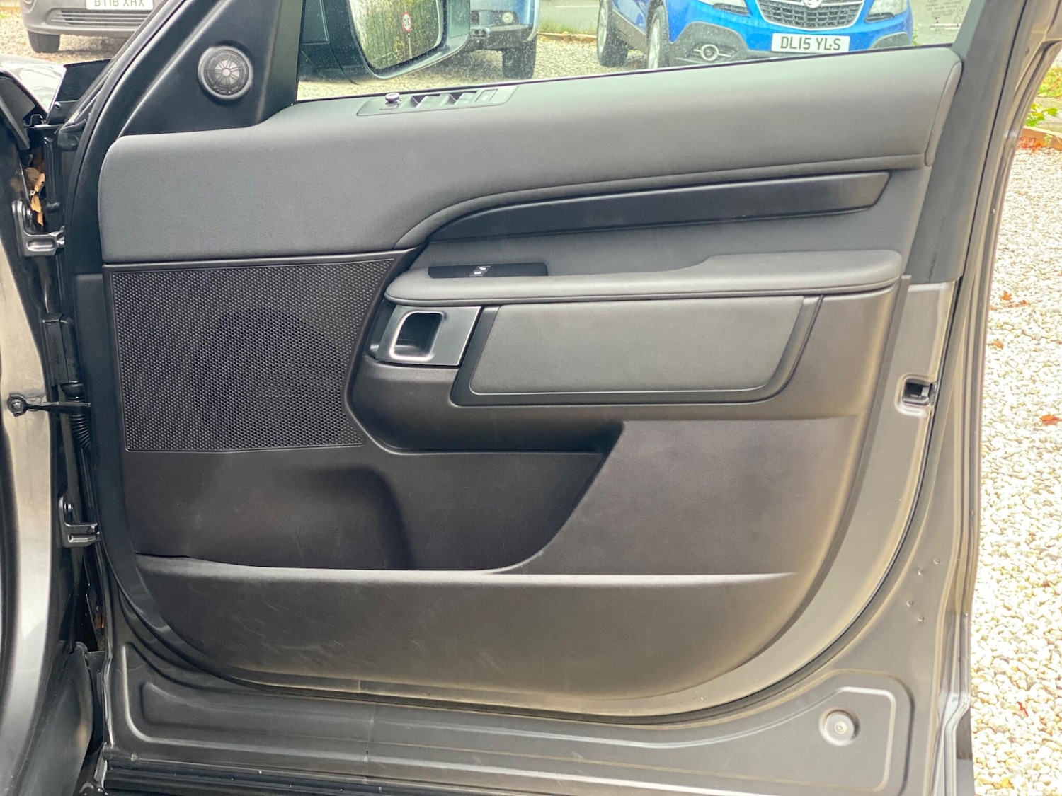 Used Land Rover Discovery 2019 for sale - 76995632: Photo 43