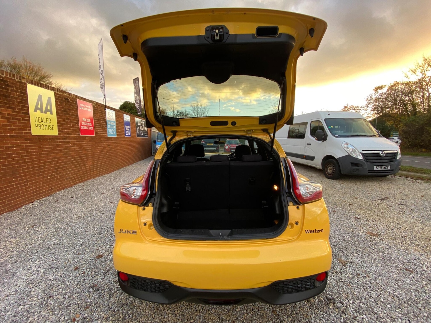 Used Nissan Juke 2015 for sale - 76498572: Photo 15