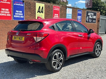 Used Honda HR-V 2017 for sale - 79337331: Photo