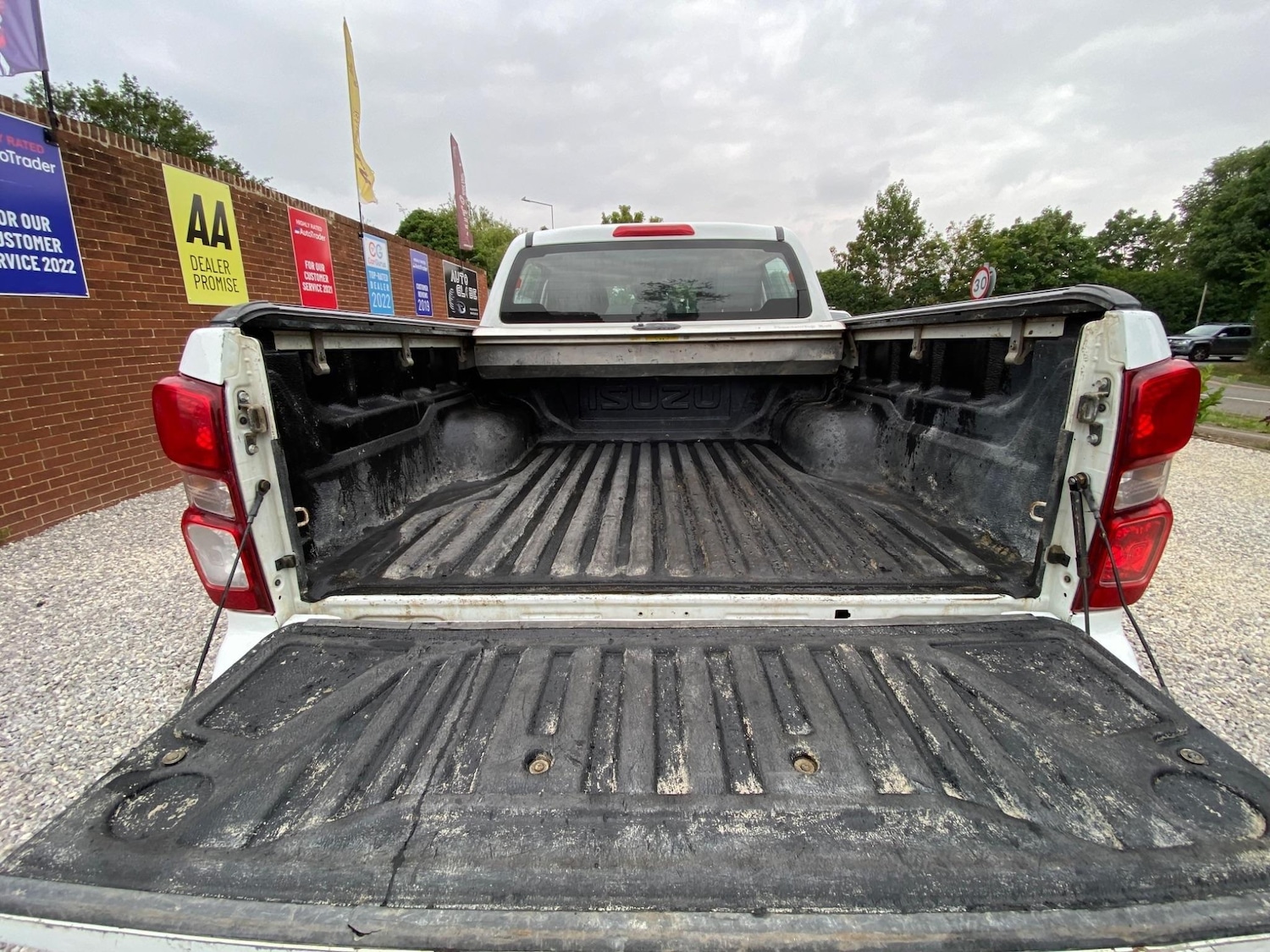 Used Isuzu D-Max 2021 for sale - 76987991: Photo 11