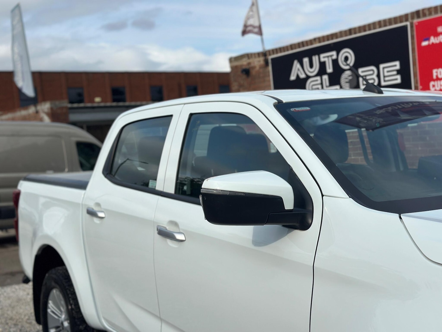 Used Isuzu D-Max 2021 for sale - 76987991: Photo 31