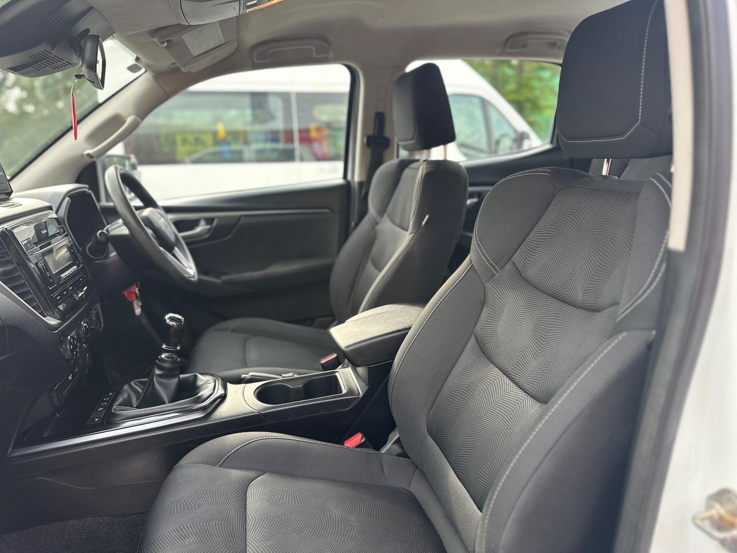 Used Isuzu D-Max 2021 for sale - 76987991: Photo 39