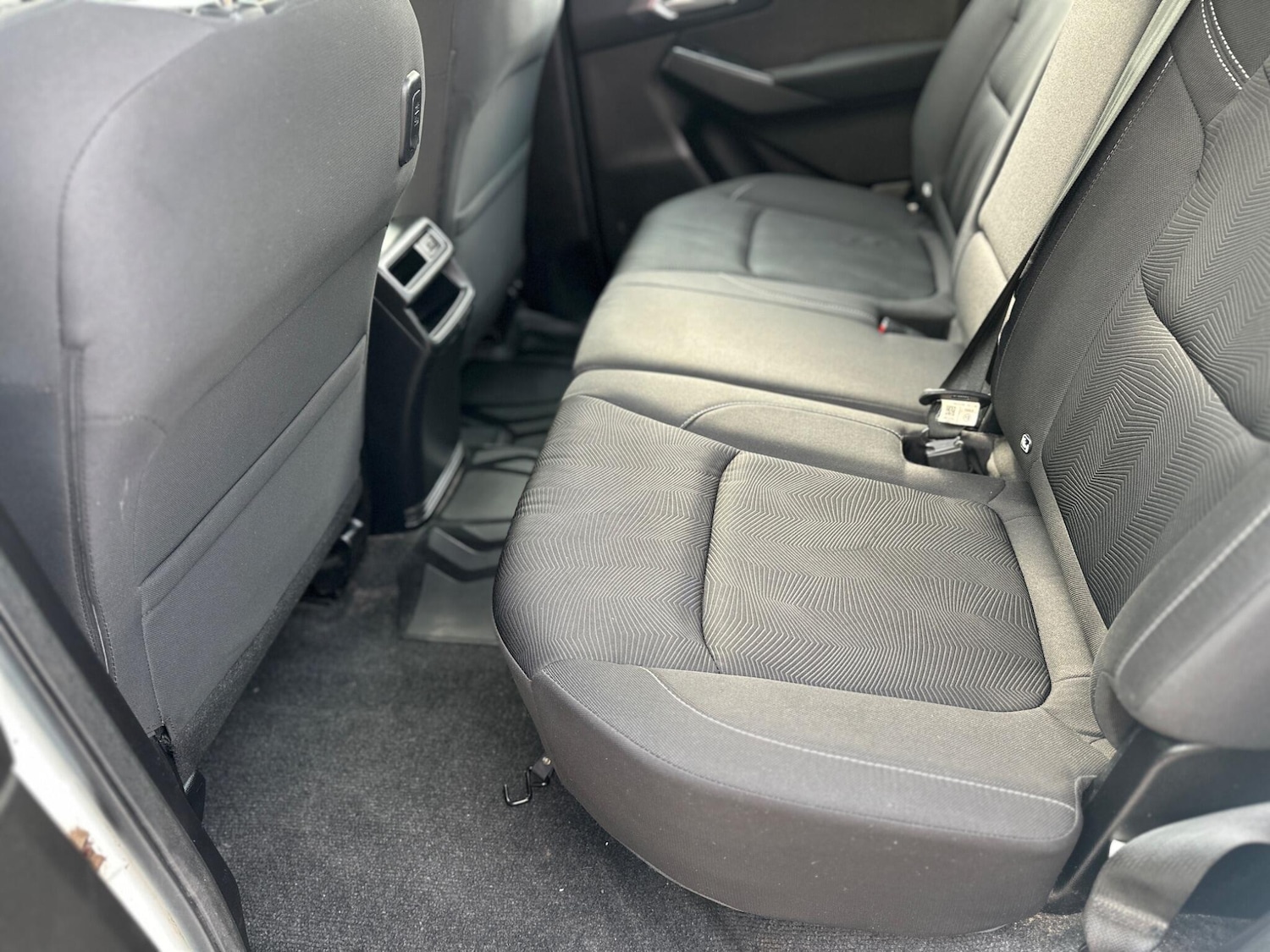 Used Isuzu D-Max 2021 for sale - 76987991: Photo 40