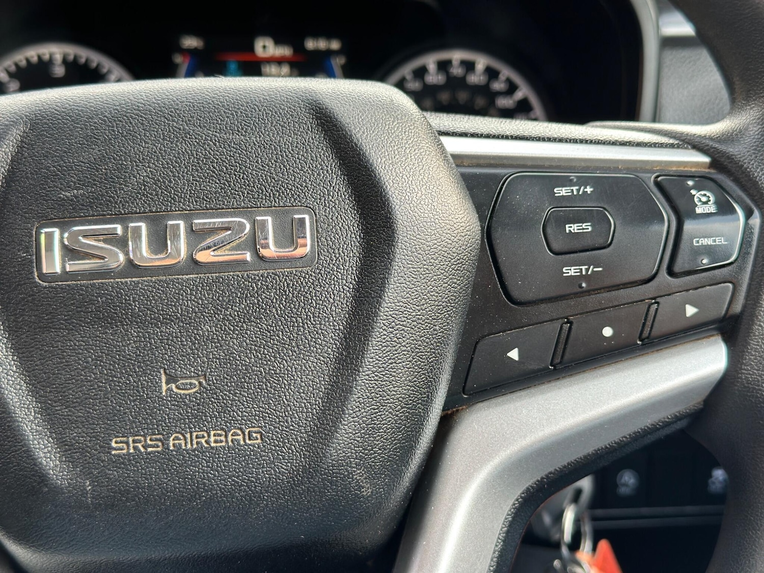 Used Isuzu D-Max 2021 for sale - 76987991: Photo 48