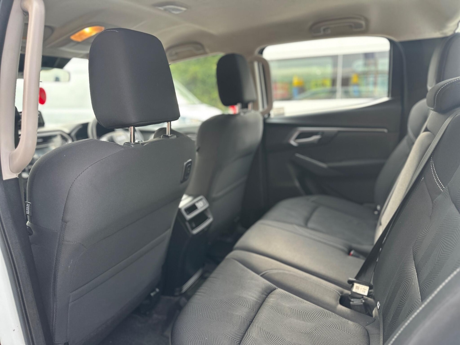 Used Isuzu D-Max 2021 for sale - 76987991: Photo 9