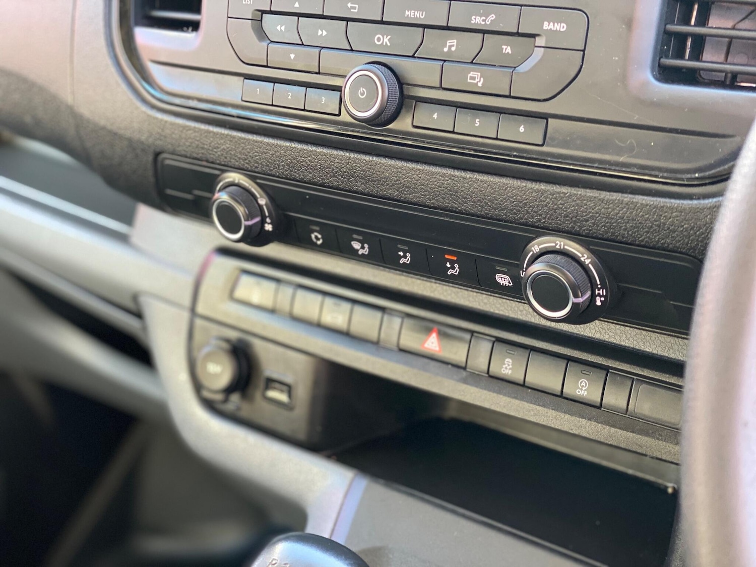 Used Vauxhall Vivaro 2020 for sale - 77040662: Photo 16