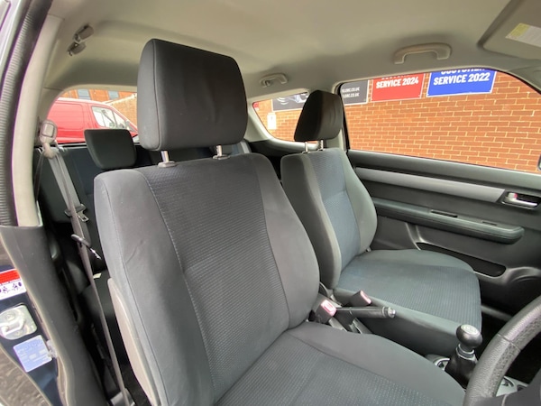 Used Suzuki Swift 2010 for sale - 76239411: Photo 10
