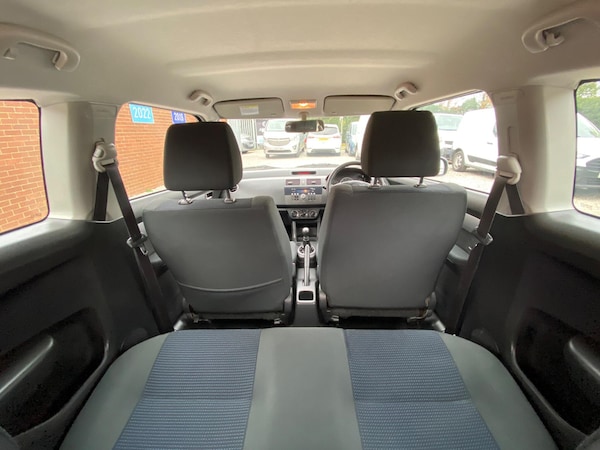Used Suzuki Swift 2010 for sale - 76239411: Photo 12