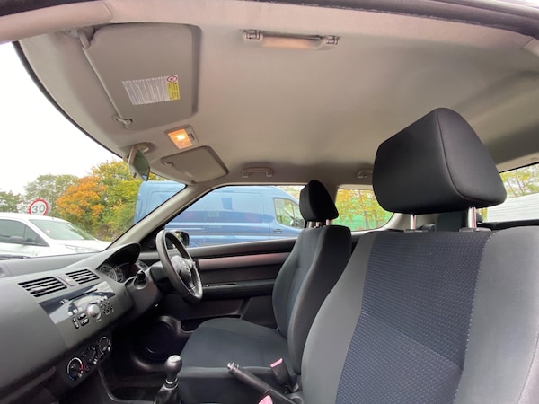 Used Suzuki Swift 2010 for sale - 76239411: Photo 31