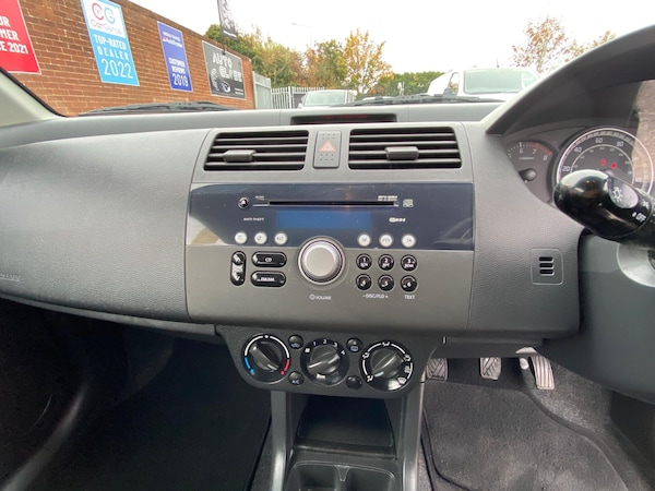 Used Suzuki Swift 2010 for sale - 76239411: Photo 38