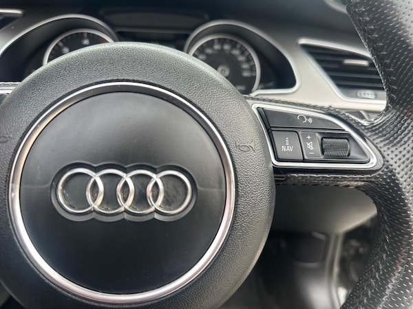Used Audi A5 Cabriolet 2014 for sale - 75600184: Photo 37